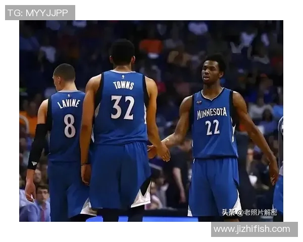 维金斯:阿德巴约能从一防到五 他绝对是联盟中最好的防守者之一 维金斯:阿德巴约能从一防到五 他绝对是联盟中最好的防守者之一