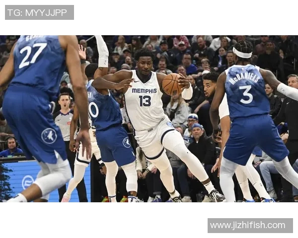 轻松愉快！小贾伦出战25分钟 11投6中砍下17分2篮板