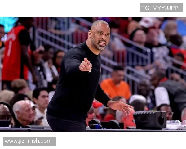 乌度卡：有2个裁判根本不配出现在场上，主裁判就像个追星族