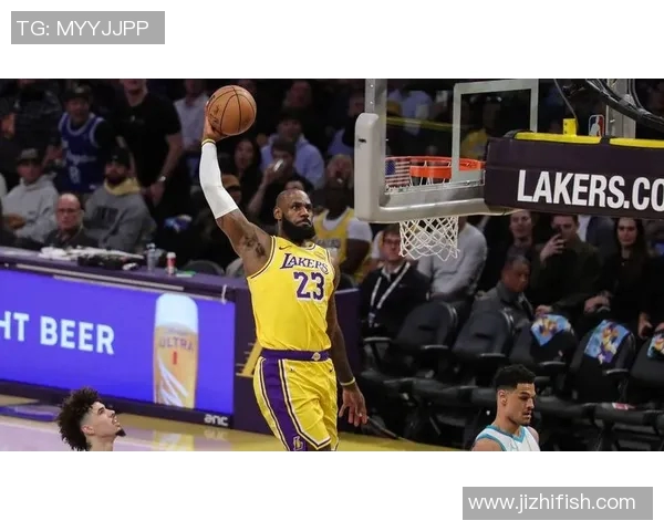 詹姆斯高难度扣篮惊艳全场，湖人战胜鹈鹕