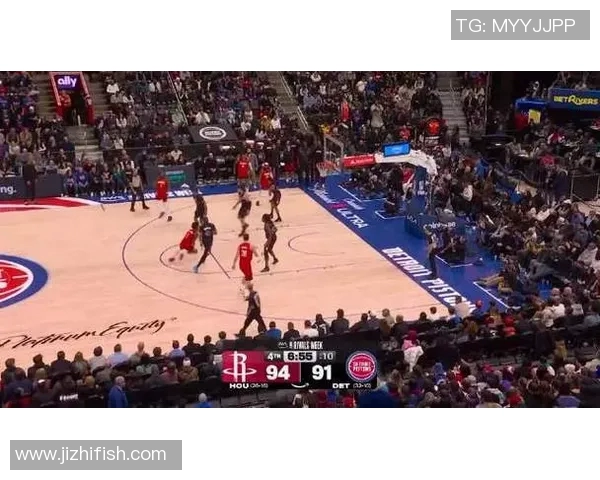 杜兰特在篮网vs活塞比赛中砍下32分0失误，具体表现如何？